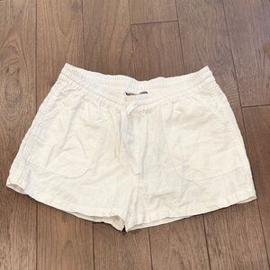 Point Sur Women's White Casual Shorts Size Medium Linen Blend C1-001